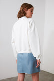 GirlKino Embroidered Upright Collar Basic Knitted Sweatshirt TWOAW21SW1025